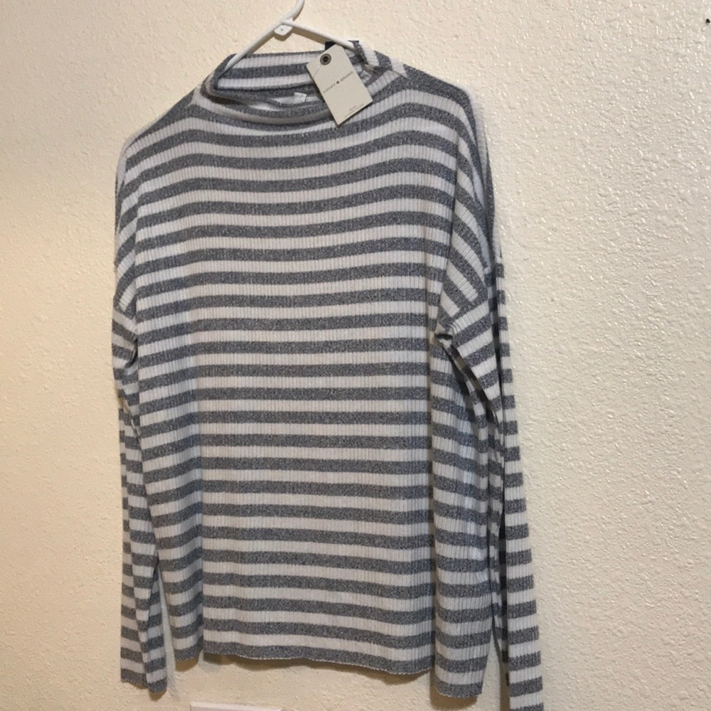 Luck brand mock neck long sleeve, size S/P